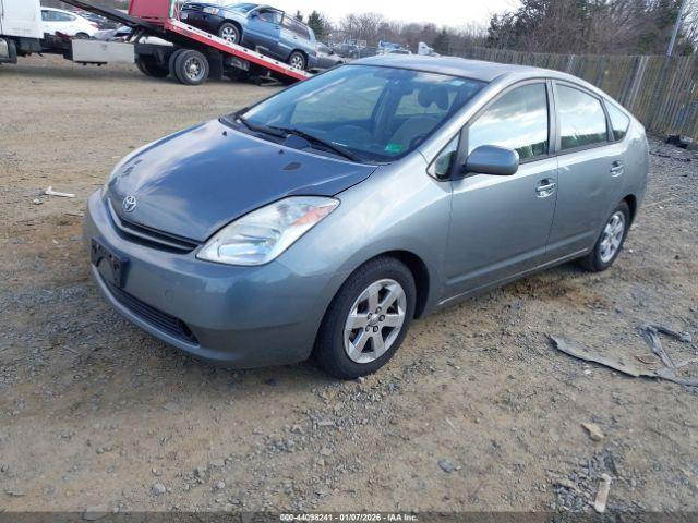 Toyota Prius Image 8