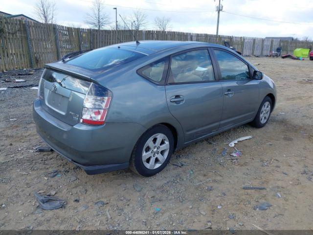 Toyota Prius Image 10