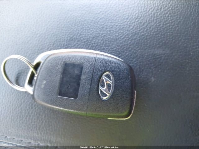 Hyundai SANTA FE Sport Image 9