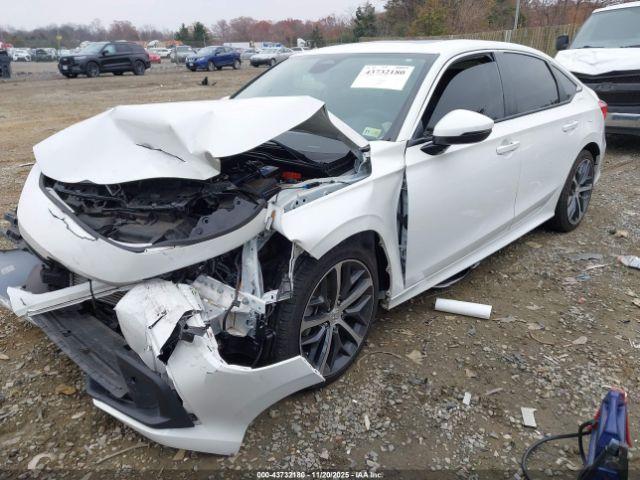 Honda Civic Touring Image 4