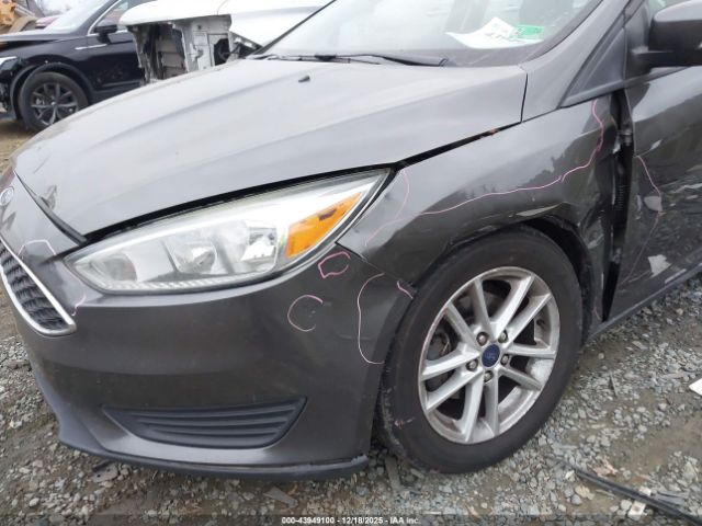 Ford Focus Se Image 4