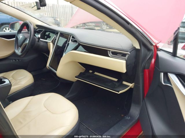 Tesla Model S Image 5