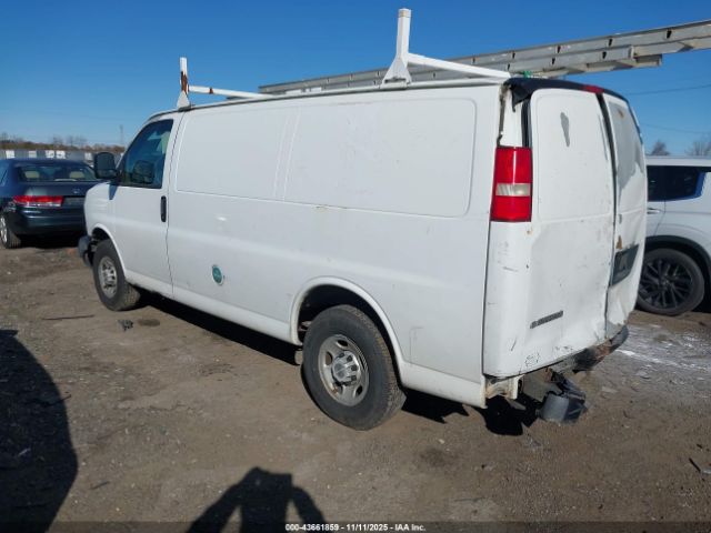 Chevrolet Express Work Van Image 9