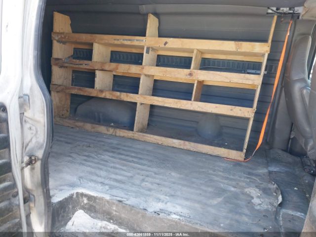 Chevrolet Express Work Van Image 15
