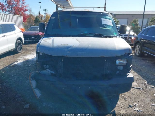 Chevrolet Express Work Van Image 11