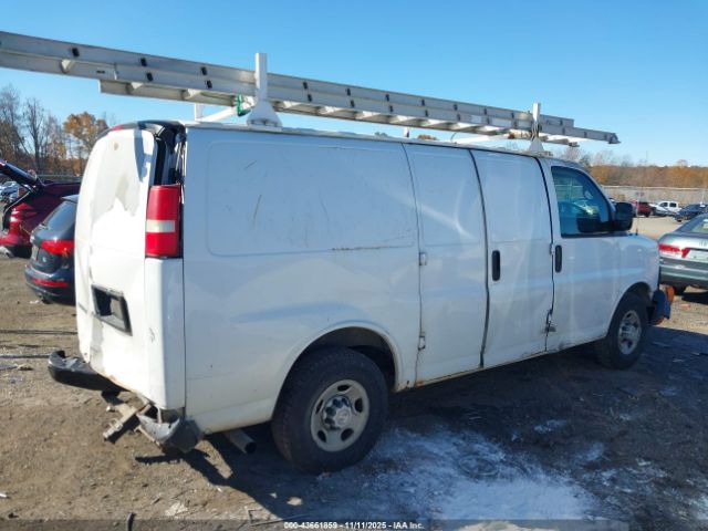 Chevrolet Express Work Van Image 5