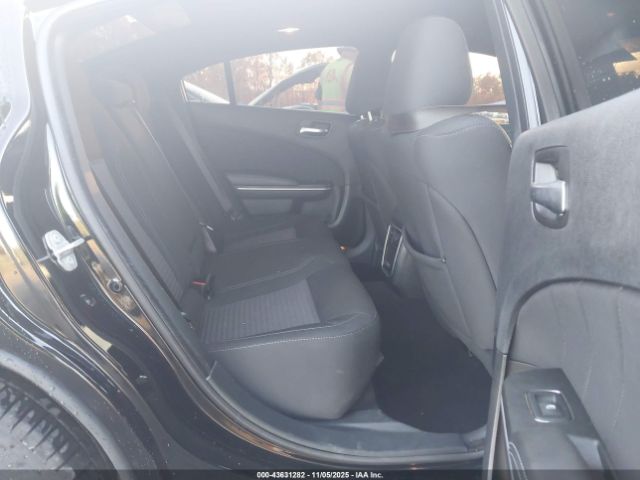 Dodge Charger Sxt Image 8