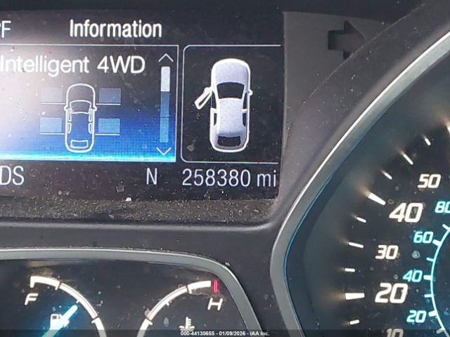 Ford Escape Titanium Image 9