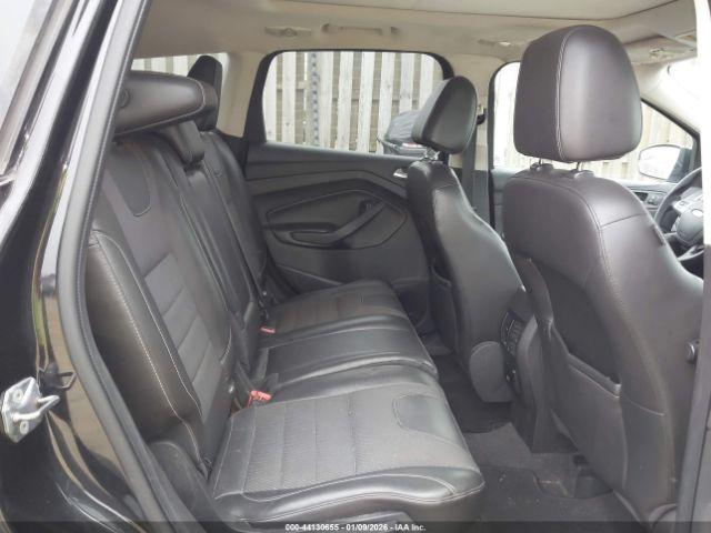 Ford Escape Titanium Image 4