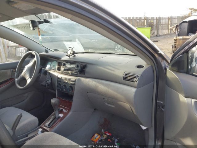 Toyota Corolla Le Image 7