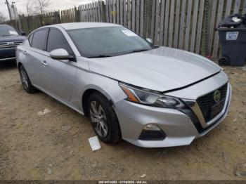  Salvage Nissan Altima